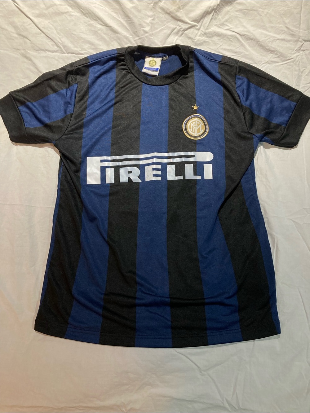 Intern Milan Diego Milito Jersey, Men’s size small, Officially Licensed!